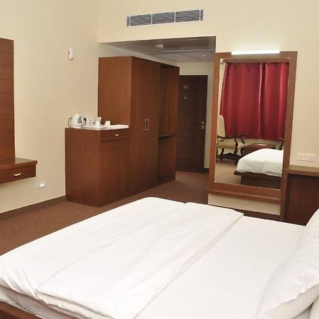 Neelkanth'S Bagar Inn Resort Jhunjhunu Bagian luar foto