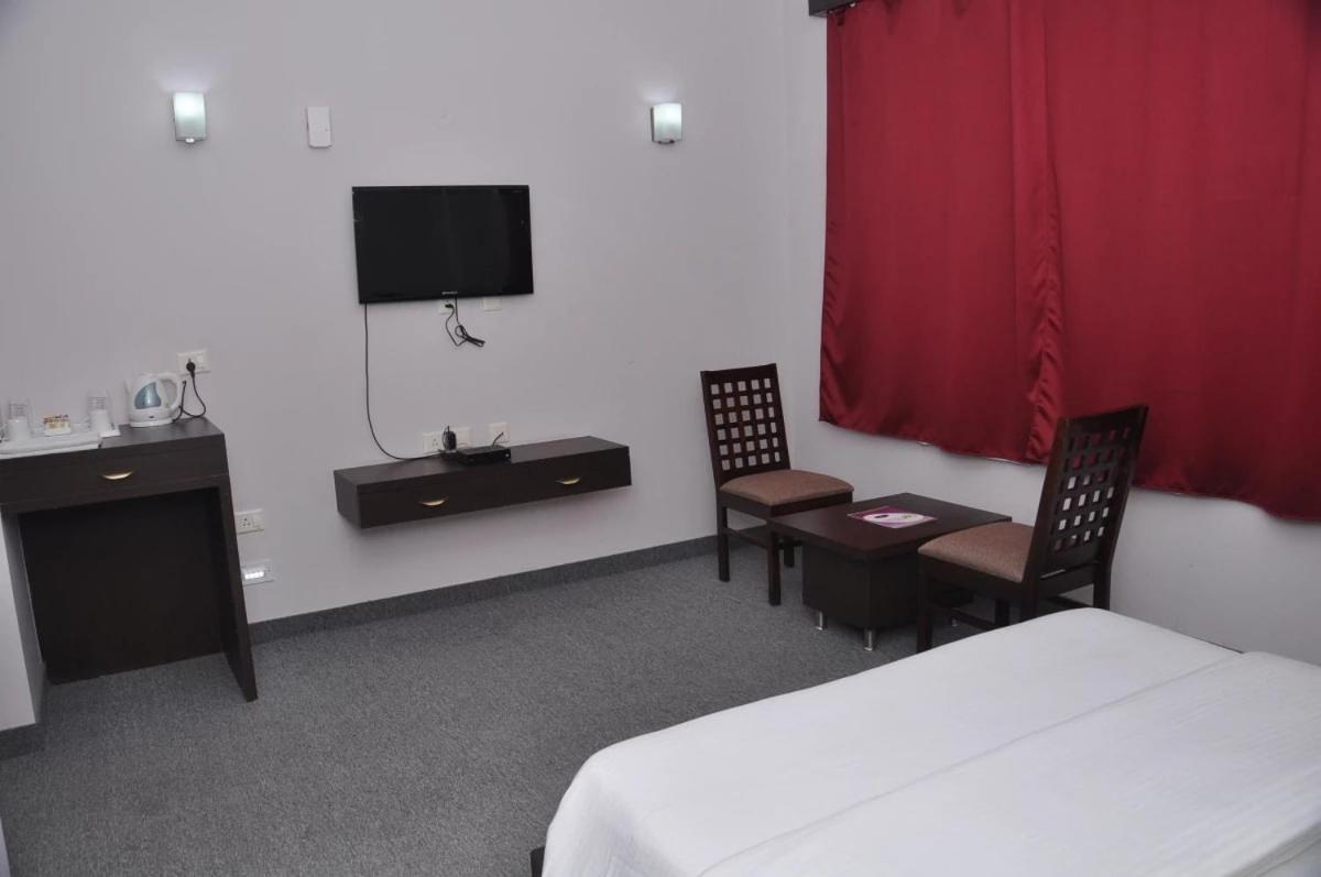 Neelkanth'S Bagar Inn Resort Jhunjhunu Bagian luar foto