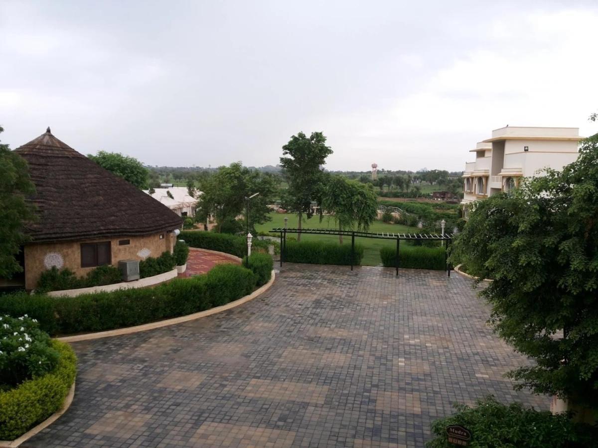 Neelkanth'S Bagar Inn Resort Jhunjhunu Bagian luar foto