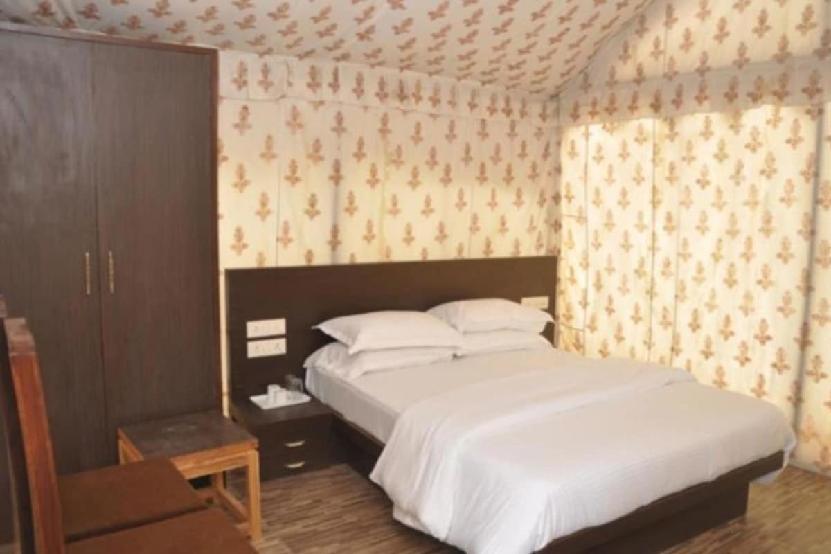 Neelkanth'S Bagar Inn Resort Jhunjhunu Bagian luar foto
